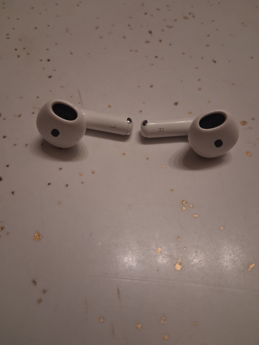 Apple Airpods 4 - Picture 5 of 6